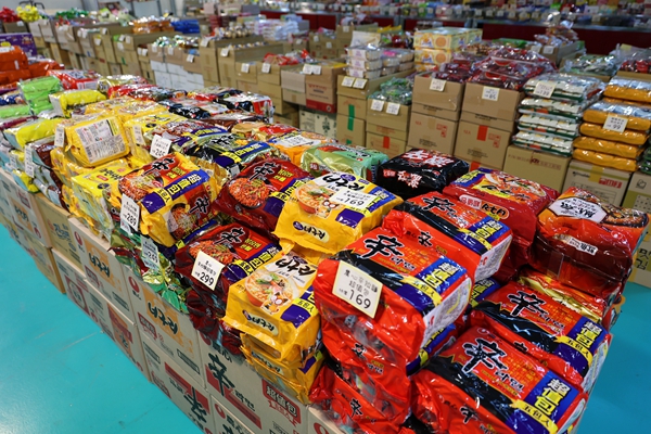 【雙北最大台灣廠拍】tokuyo按摩椅、夏普、名牌運動鞋、伊蕾服飾 125 【雙北最大台灣廠拍】tokuyo按摩椅、夏普、名牌運動鞋、伊蕾服飾