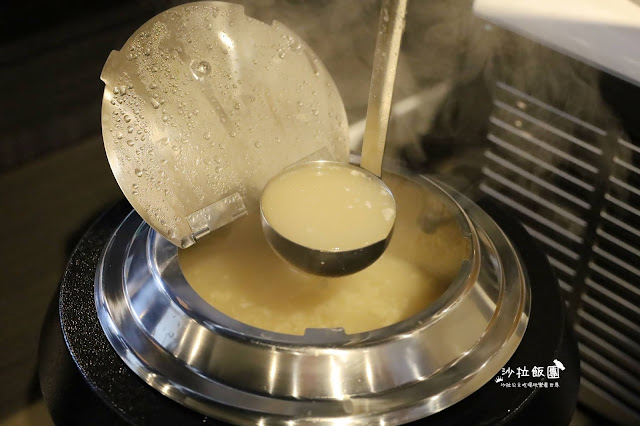 三重燒肉丼/為了這一碗還沒開始營業就來報到『牛丁次郎坊』138元起霜淇淋.雞白湯.冬瓜檸檬無限供應 16 三重燒肉丼/為了這一碗還沒開始營業就來報到『牛丁次郎坊』138元起霜淇淋.雞白湯.冬瓜檸檬無限供應