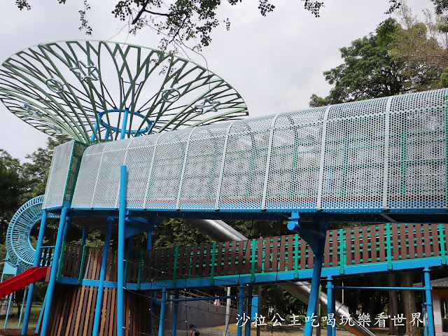 士林特色公園『前港公園』共融遊戲場、天空樹遊戲場溫水游泳池、士林宣原蛋糕專賣店、停車場 14 士林特色公園『前港公園』共融遊戲場、天空樹遊戲場溫水游泳池、士林宣原蛋糕專賣店、停車場