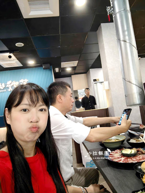 台南燒肉一個人也可以吃『花燒肉個人燒肉』小菜、飲料、湯品、冰淇淋無限供應