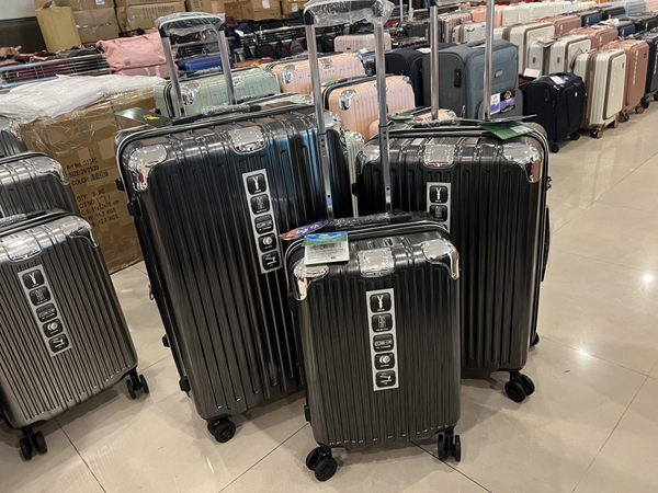 彰化福興行李箱特賣會,工廠直營廠拍特價出清 17 彰化福興行李箱特賣會,工廠直營廠拍特價出清