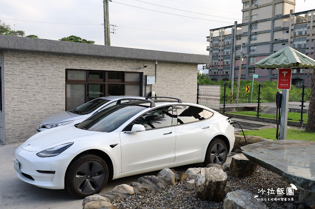 2500坪超狂親子民宿『親水89饗樂民宿』餵浣熊.溜羊.餵魚.餵兔子/大型磨石子溜滑梯/特斯拉充電站/有電梯 7 2500坪超狂親子民宿『親水89饗樂民宿』餵浣熊.溜羊.餵魚.餵兔子/大型磨石子溜滑梯/特斯拉充電站/有電梯