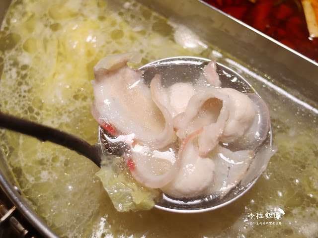 三重麻辣鍋『麻妃頂級麻辣鴛鴦鍋』正宗酸白菜/提供外帶服務 11 三重麻辣鍋『麻妃頂級麻辣鴛鴦鍋』正宗酸白菜/提供外帶服務