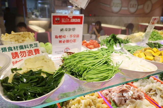 台北火鍋吃到飽『鍋爸涮涮鍋(西門店)』萬華西門町平價火鍋/各式海鮮/肉品/座位舒適 13 台北火鍋吃到飽『鍋爸涮涮鍋(西門店)』萬華西門町平價火鍋/各式海鮮/肉品/座位舒適