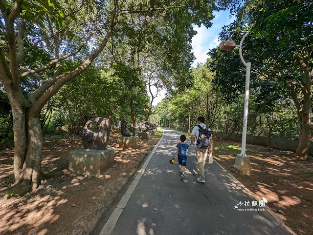 新北親子景點林口樂活公園捷運主題公園,4米高「車廂溜滑梯」超刺激 27 新北親子景點林口樂活公園捷運主題公園,4米高「車廂溜滑梯」超刺激