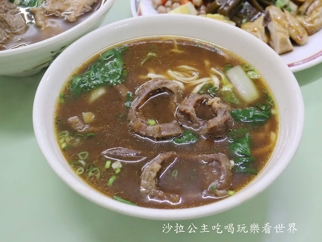 北投美食『吳家牛肉麵』韓國白鐘元推薦三寶麵/菜單/北投人氣排隊老店/宵夜 13 北投美食『吳家牛肉麵』韓國白鐘元推薦三寶麵/菜單/北投人氣排隊老店/宵夜