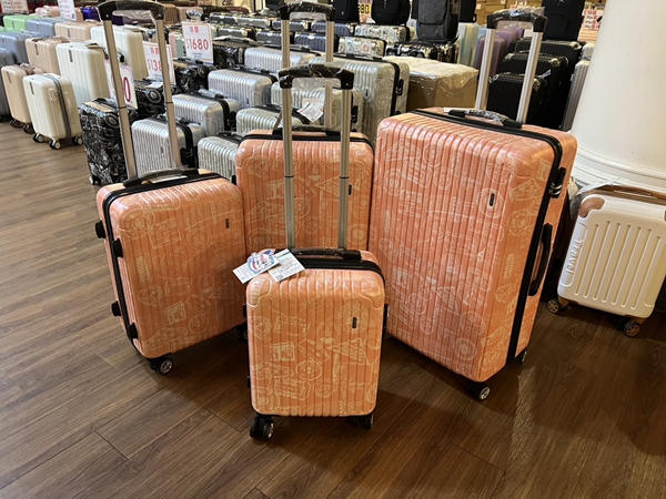 台中豐原行李箱特賣會,工廠直營廠拍990元起,包包、公事包通通有 7 台中豐原行李箱特賣會,工廠直營廠拍990元起,包包、公事包通通有