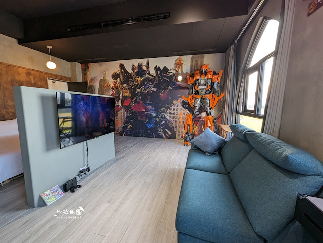 宜蘭恐龍民宿『哥德白色城堡』房間就有大恐龍迎接、露營車 53 宜蘭恐龍民宿『哥德白色城堡』房間就有大恐龍迎接、露營車