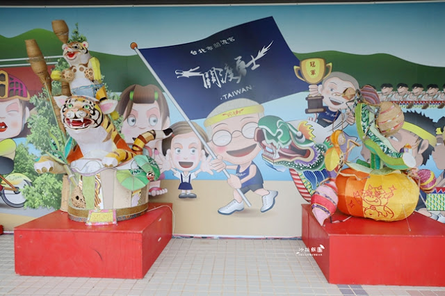 兒時回憶關渡宮元宵燈會、龍貓等公車 35 兒時回憶關渡宮元宵燈會、龍貓等公車