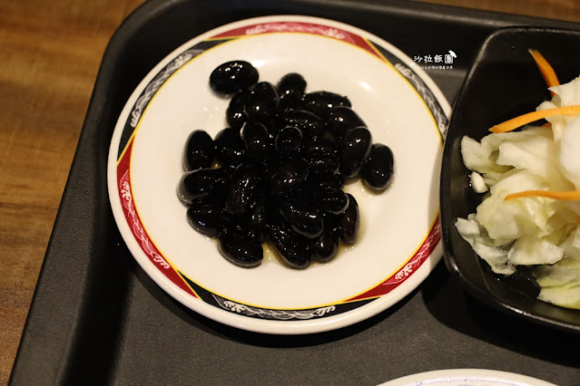 桃園牛肉麵吃到飽『呷飽牛肉麵南平店』加麵加湯免費,豆花、咖啡飲料無限供應 39 桃園牛肉麵吃到飽『呷飽牛肉麵南平店』加麵加湯免費,豆花、咖啡飲料無限供應