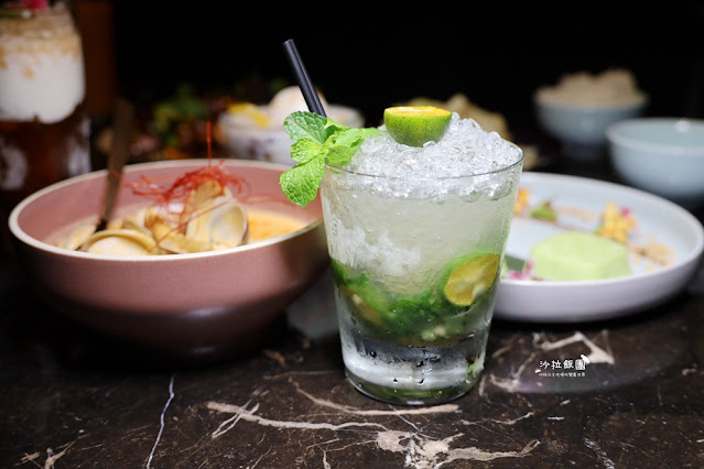 台北聚餐餐廳推薦法式靈魂的泰式餐酒館『CHUNSHEN泰殿』必吃超狂活火山排骨