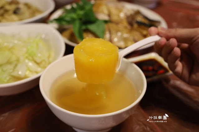 陽明山美食竹子湖高人氣土雞『冠宸食館』11點就爆滿 21 陽明山美食竹子湖高人氣土雞『冠宸食館』11點就爆滿