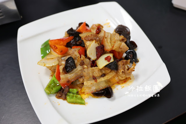 高雄左營美食『金東北私房菜』捲餅、酸白菜鍋、酸菜魚,道地東北瀋陽口味 20 高雄左營美食『金東北私房菜』捲餅、酸白菜鍋、酸菜魚,道地東北瀋陽口味