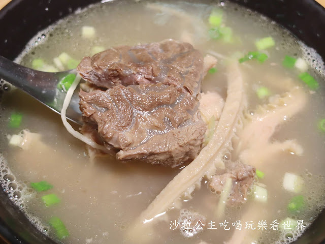 澎湖美食.澎湖早餐『北新橋牛雜湯』『香亭土魠魚羹』不一樣的早餐/文康街 9 澎湖美食.澎湖早餐『北新橋牛雜湯』『香亭土魠魚羹』不一樣的早餐/文康街