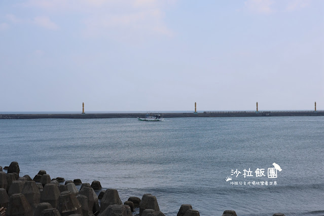 頭城打卡地標『烏石港北堤』藍色步道直達海中央 13 頭城打卡地標『烏石港北堤』藍色步道直達海中央