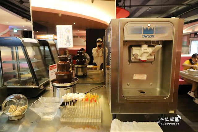 台北火鍋吃到飽『鍋爸涮涮鍋(西門店)』萬華西門町平價火鍋/各式海鮮/肉品/座位舒適 51 台北火鍋吃到飽『鍋爸涮涮鍋(西門店)』萬華西門町平價火鍋/各式海鮮/肉品/座位舒適