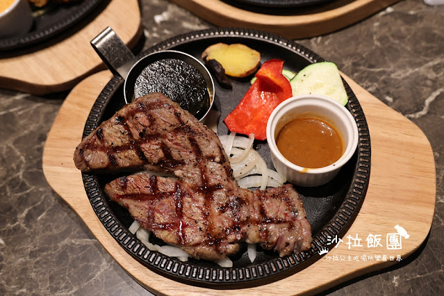 高雄美食『橫濱牛排高雄SKM Park店』平日爽吃六小時