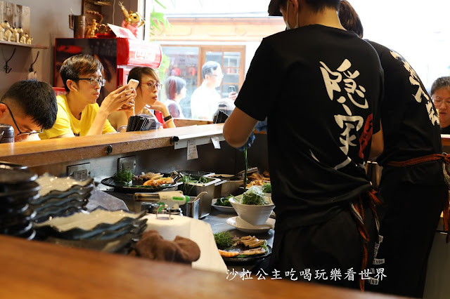 排隊像掉到水裡都要排加麵不加價『隱家拉麵』士林美食推薦、捷運士林站 13 排隊像掉到水裡都要排加麵不加價『隱家拉麵』士林美食推薦、捷運士林站