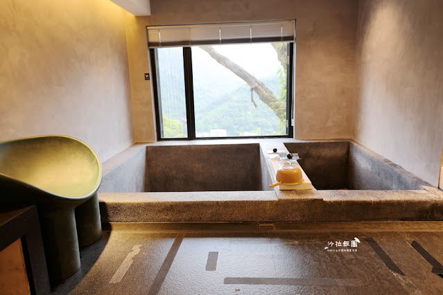 烏來泡湯『烏來旅晨溫泉民宿』湯屋‧客房可俯視烏來老街 10 烏來泡湯『烏來旅晨溫泉民宿』湯屋‧客房可俯視烏來老街