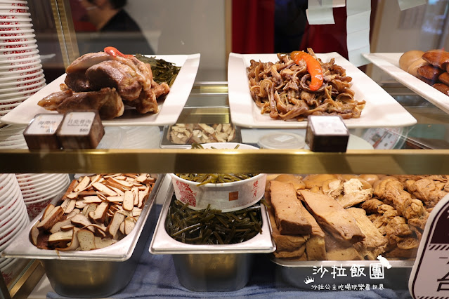 善導寺美食『雙月食品社青島店』米其林必比登推薦、養生雞湯、油飯必點 12 善導寺美食『雙月食品社青島店』米其林必比登推薦、養生雞湯、油飯必點