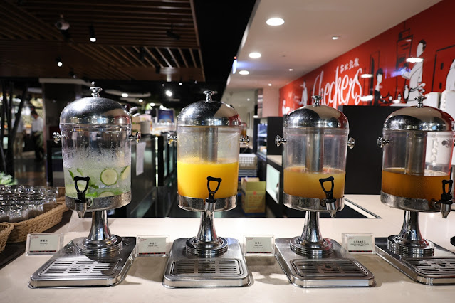 台北車站吃到飽『台北凱撒大飯店Checkers自助餐廳』威靈頓牛排、紅白酒、啤酒喝到飽 42 台北車站吃到飽『台北凱撒大飯店Checkers自助餐廳』威靈頓牛排、紅白酒、啤酒喝到飽