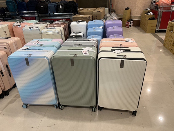 彰化福興行李箱特賣會,工廠直營廠拍特價出清 25 彰化福興行李箱特賣會,工廠直營廠拍特價出清