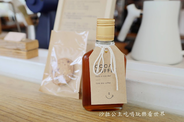 新竹高鐵站旁貨櫃咖啡廳『COCA COFFEE 渴口手沖咖啡』有插座.無低消還能拍網美照 21 新竹高鐵站旁貨櫃咖啡廳『COCA COFFEE 渴口手沖咖啡』有插座.無低消還能拍網美照