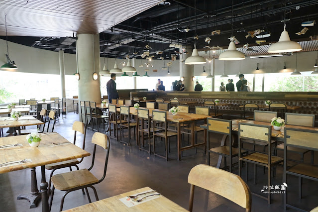 迎聖誕,慶跨年『義饗食堂』法烤春雞大餐第2客半價,包場尾牙春酒每人980元起滿額再送住宿券 13 迎聖誕,慶跨年『義饗食堂』法烤春雞大餐第2客半價,包場尾牙春酒每人980元起滿額再送住宿券