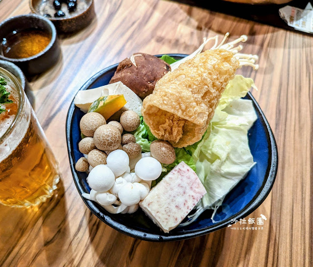 金門火鍋『恆旨味屋日式鍋物』A5和牛、現撈活龍蝦、鴛鴦鍋 18 金門火鍋『恆旨味屋日式鍋物』A5和牛、現撈活龍蝦、鴛鴦鍋