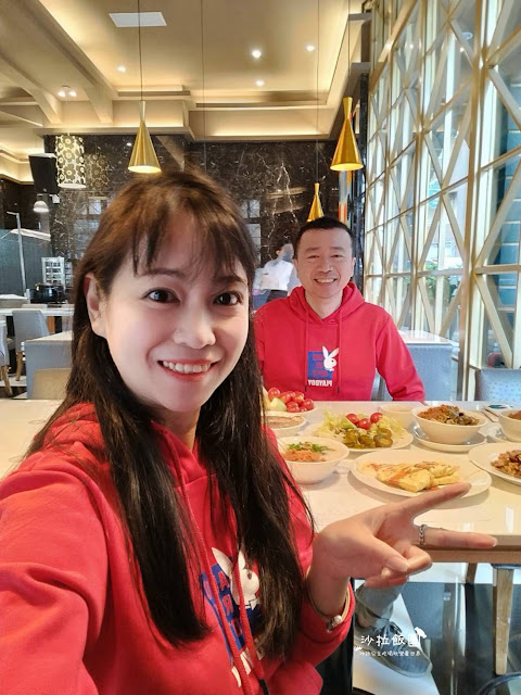 花蓮住宿推薦『康橋大飯店站前館』免費下午茶、宵夜吃到飽、近花蓮車站