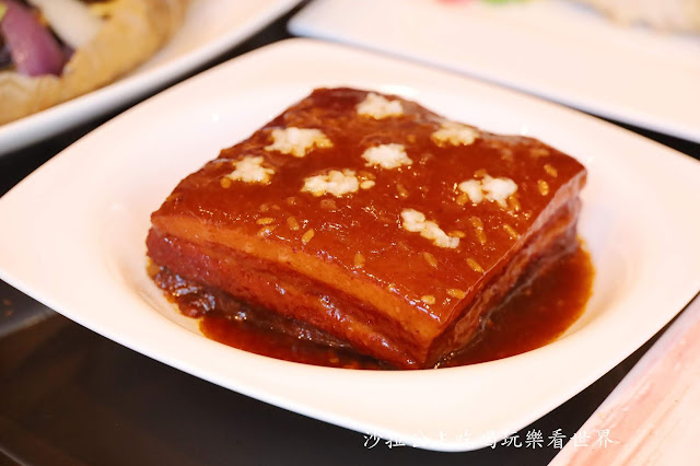 宅配年菜推薦『台北萬豪酒店』飯店評比屢獲冠軍"頂級花膠鮑魚佛跳牆""私房鮑魚烏骨雞湯"台北美食 18 宅配年菜推薦『台北萬豪酒店』飯店評比屢獲冠軍"頂級花膠鮑魚佛跳牆""私房鮑魚烏骨雞湯"台北美食