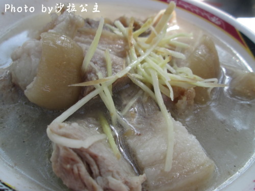 慈聖宮(Tsu-Sheng Temple):大同區「慈聖宮小吃街」大稻埕 慈聖宮(Tsu-Sheng Temple):大同區「慈聖宮小吃街」大稻埕