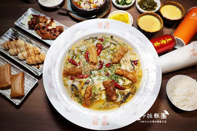 漢來美食品牌『溜溜酸菜魚專賣店中壢SOGO店』小菜無限供應