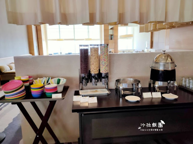 高雄飯店『和逸飯店HOTEL COZZI-高雄中山館』捷運出口旁超便利