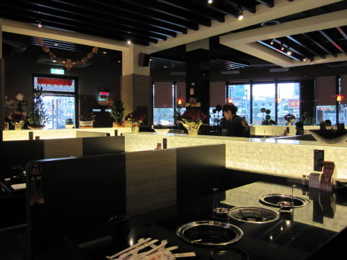 新北‧土城燒烤/火鍋吃到飽『石頭日式炭火燒肉(土城尊榮旗鑑館)』日式料理/附停車場 2 新北‧土城燒烤/火鍋吃到飽『石頭日式炭火燒肉(土城尊榮旗鑑館)』日式料理/附停車場