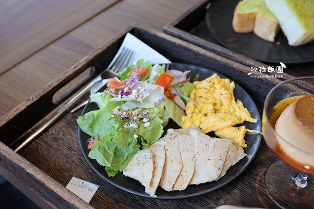 南投埔里景點『台灣惠蓀咖啡品牌館』免費停車、交流道旁 23 南投埔里景點『台灣惠蓀咖啡品牌館』免費停車、交流道旁