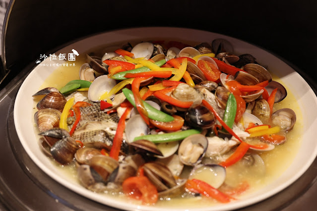 台北最美buffet推出平日四人同行一人免費,海味狂饗夏日海鮮季開跑了 26 台北最美buffet推出平日四人同行一人免費,海味狂饗夏日海鮮季開跑了