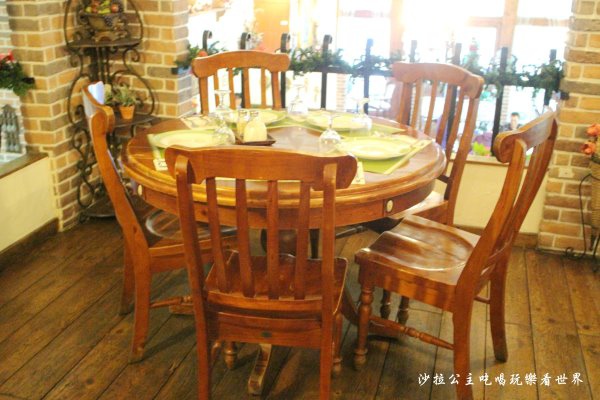 IMG_2589.JPG IMG_2589.JPG