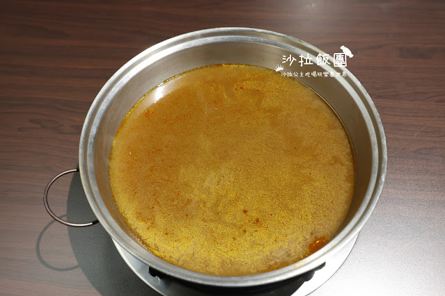 台中逢甲羊肉爐吃到飽『羊霸天下逢甲店』羊大骨、羊肉、火鍋料、蔬菜、飲料自助吧 34 台中逢甲羊肉爐吃到飽『羊霸天下逢甲店』羊大骨、羊肉、火鍋料、蔬菜、飲料自助吧