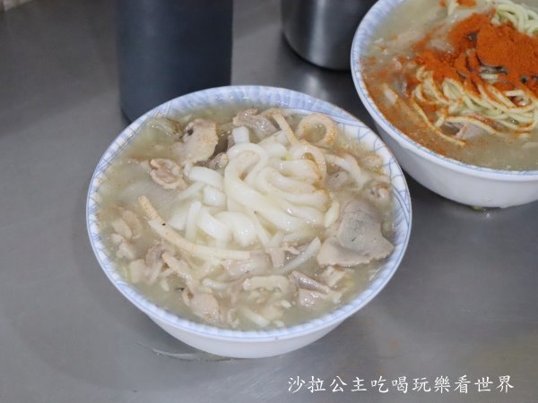 三重美食/人氣排隊店『北港龍門生炒鴨肉焿』龍門路/三重小吃
