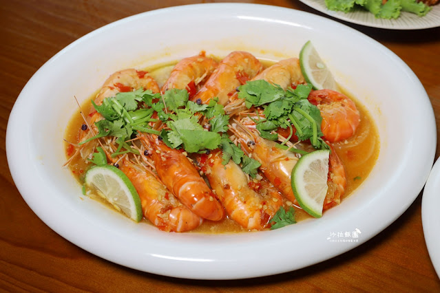 鴻龍宴台中超狂活蝦料理,大船霸氣開進餐廳 28 鴻龍宴台中超狂活蝦料理,大船霸氣開進餐廳