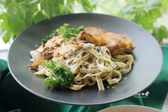 迎聖誕,慶跨年『義饗食堂』法烤春雞大餐第2客半價,包場尾牙春酒每人980元起滿額再送住宿券 21 迎聖誕,慶跨年『義饗食堂』法烤春雞大餐第2客半價,包場尾牙春酒每人980元起滿額再送住宿券