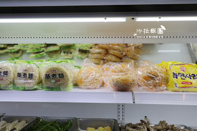 台中逢甲羊肉爐吃到飽『羊霸天下逢甲店』羊大骨、羊肉、火鍋料、蔬菜、飲料自助吧 19 台中逢甲羊肉爐吃到飽『羊霸天下逢甲店』羊大骨、羊肉、火鍋料、蔬菜、飲料自助吧