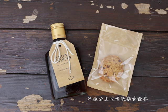 新竹高鐵站旁貨櫃咖啡廳『COCA COFFEE 渴口手沖咖啡』有插座.無低消還能拍網美照 23 新竹高鐵站旁貨櫃咖啡廳『COCA COFFEE 渴口手沖咖啡』有插座.無低消還能拍網美照
