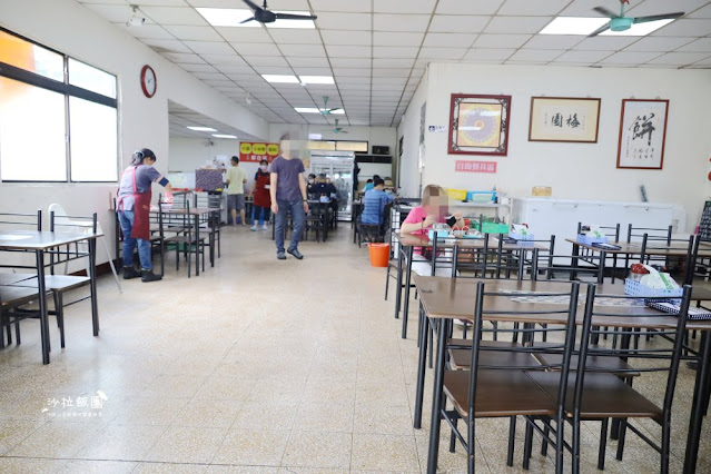 南投中興新村美食『梅園餡餅粥』用餐時間一位難求,40年老店 7 南投中興新村美食『梅園餡餅粥』用餐時間一位難求,40年老店