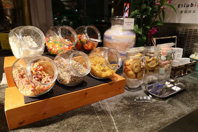 全台最高吃到飽『50樓Café』新北耶誕城夜景盡收眼底 101 全台最高吃到飽『50樓Café』新北耶誕城夜景盡收眼底