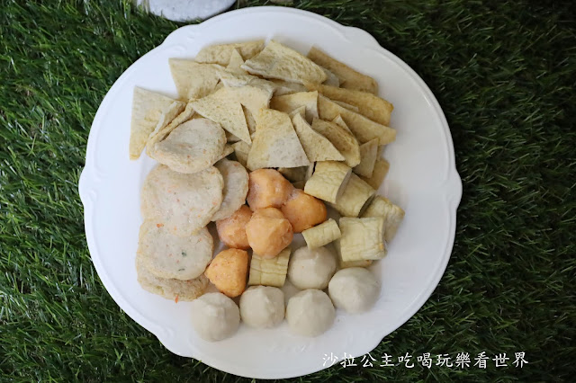 偽出國/韓國街邊美食在家吃『韓國紅雪蟹蟹膏.辣炒年糕.各式韓式小菜』家樂福韓國週 27 偽出國/韓國街邊美食在家吃『韓國紅雪蟹蟹膏.辣炒年糕.各式韓式小菜』家樂福韓國週