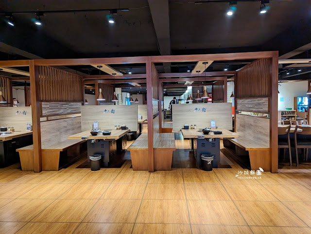 燒肉火鍋吃到飽店內居然有兒童遊戲區『千兵衛日式燒肉火鍋吃到飽』空間很大用餐很舒適 10 燒肉火鍋吃到飽店內居然有兒童遊戲區『千兵衛日式燒肉火鍋吃到飽』空間很大用餐很舒適