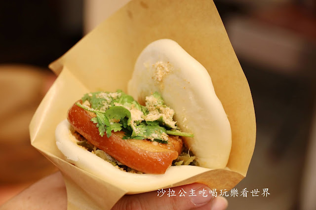 萬華美食『源芳刈包』華西街夜市美食.2020必比登推薦.老店.龍山寺