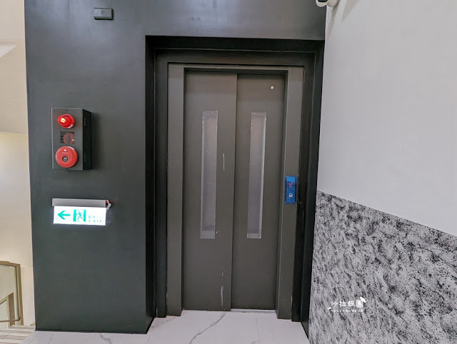 宜蘭恐龍民宿『哥德白色城堡』房間就有大恐龍迎接、露營車 50 宜蘭恐龍民宿『哥德白色城堡』房間就有大恐龍迎接、露營車